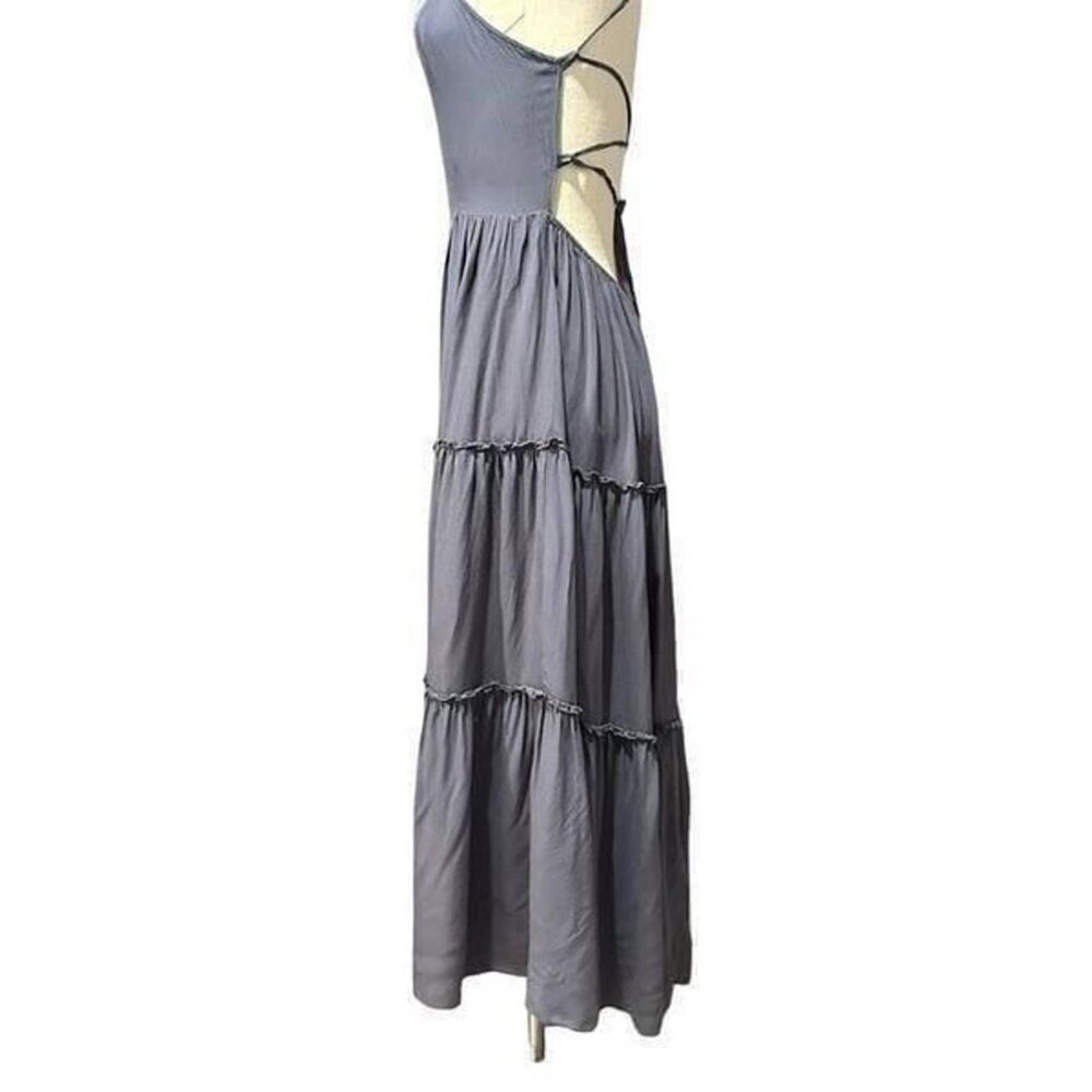 der Solid Backless Pleated Maxi Dress